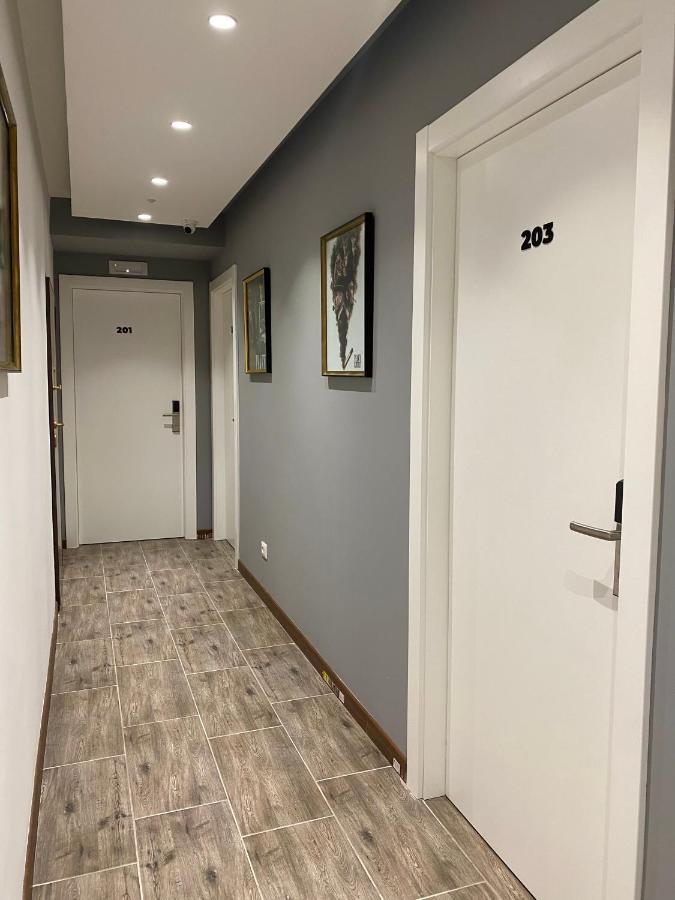 Peaky Hotel ドゥラス エクステリア 写真