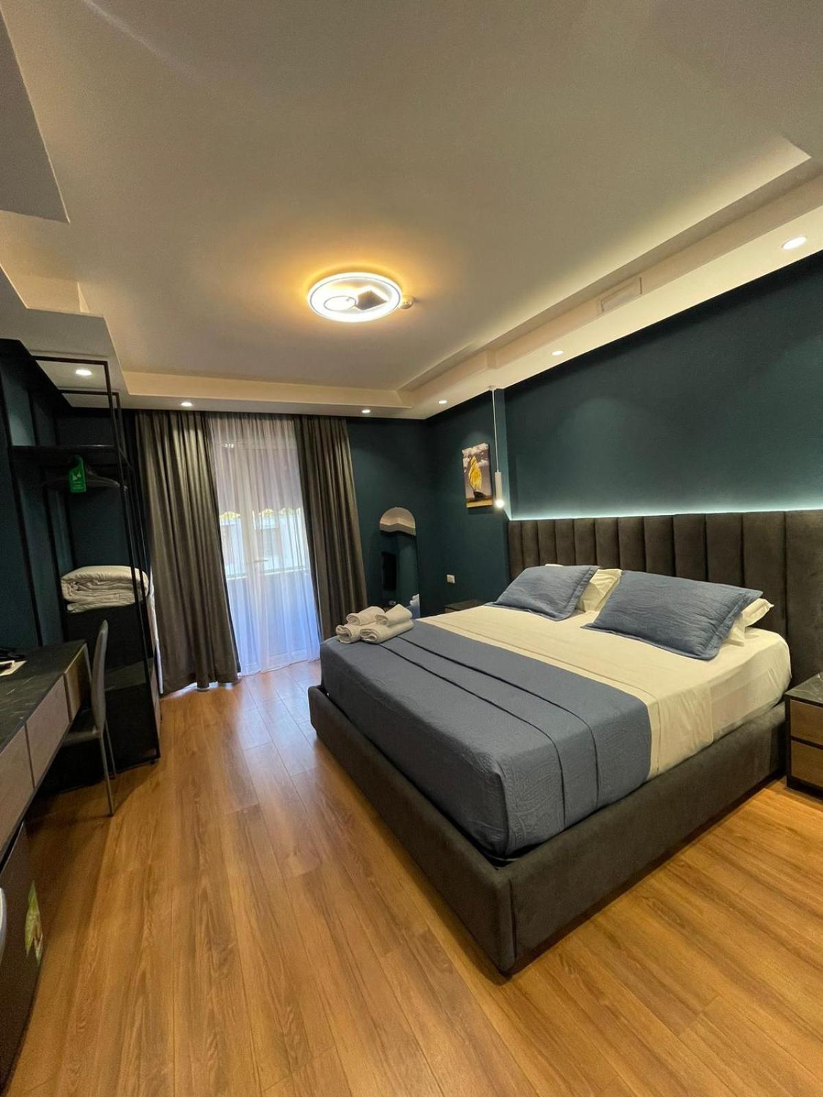 Peaky Hotel ドゥラス エクステリア 写真